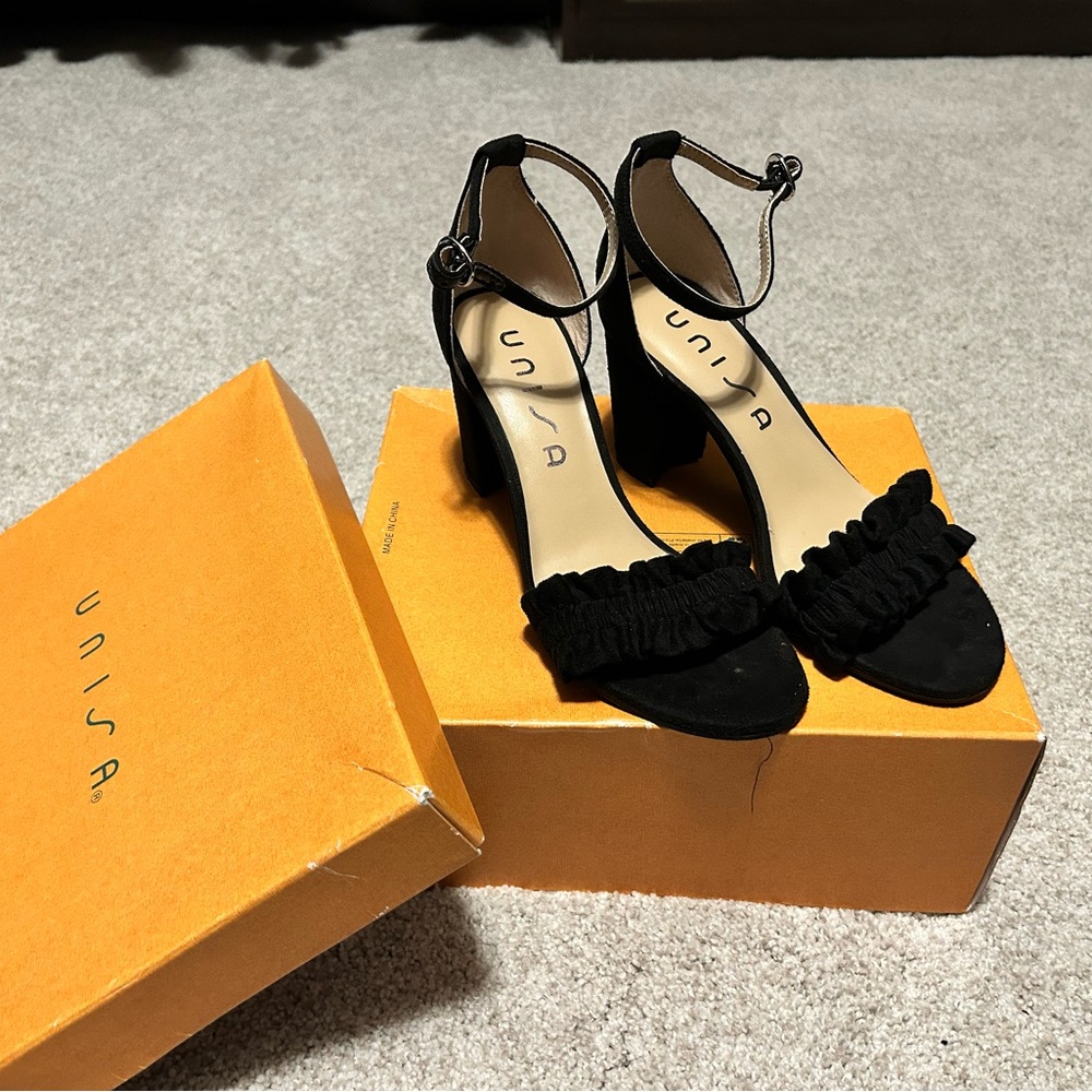 Unisa Suede Heels